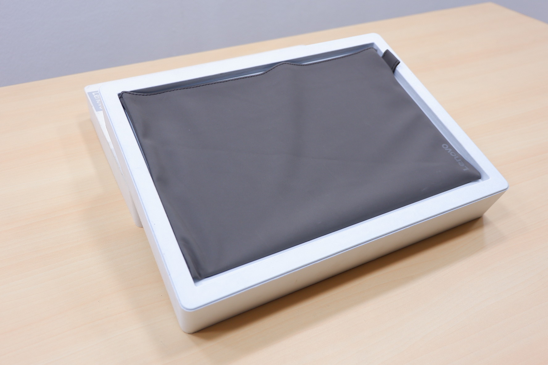 Lenovo MIIX 520-12IKB (i7-8550U) - Image 7