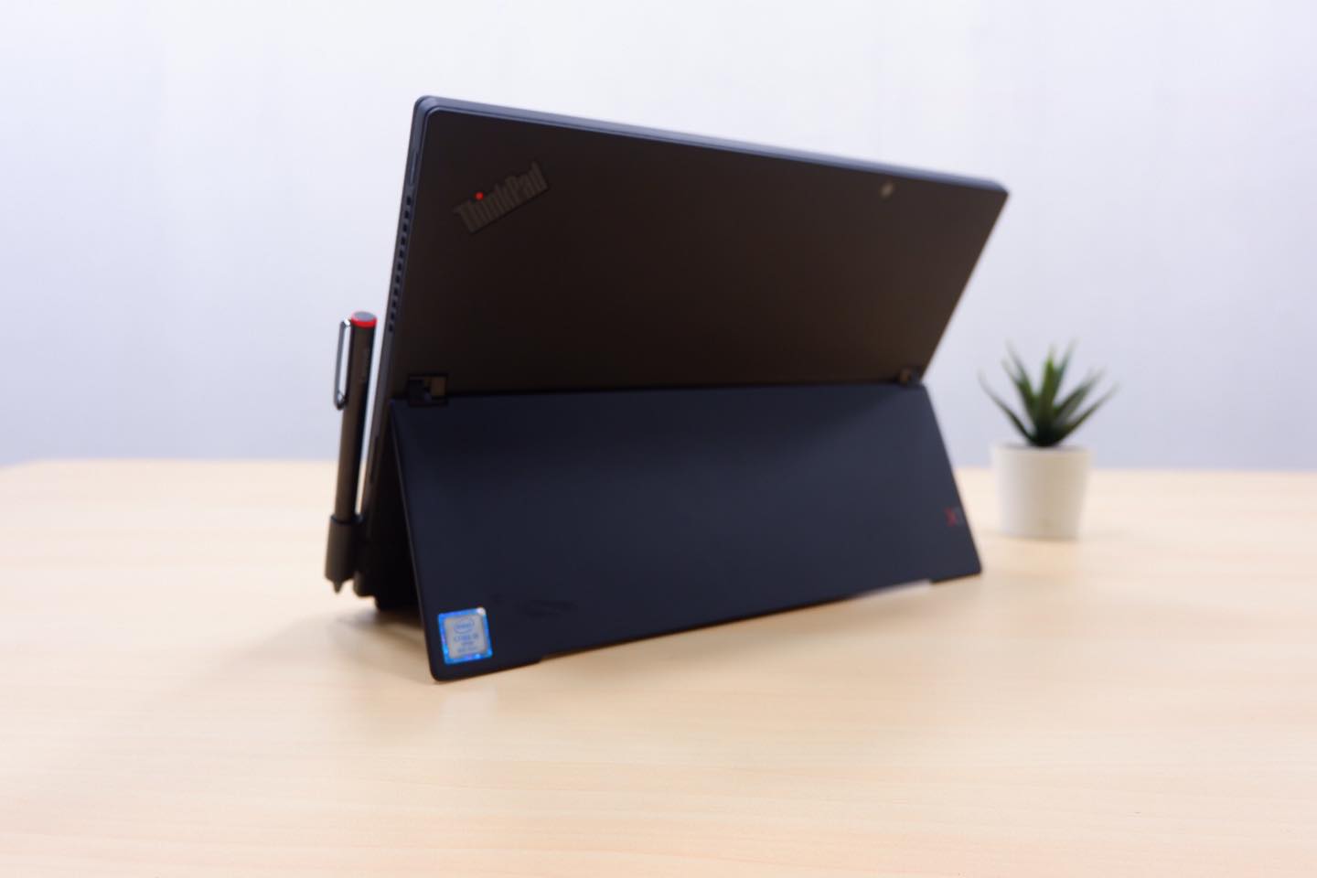 Lenovo ThinkPad X1 (Tablet Gen 3) (i5-8350U) - Image 2