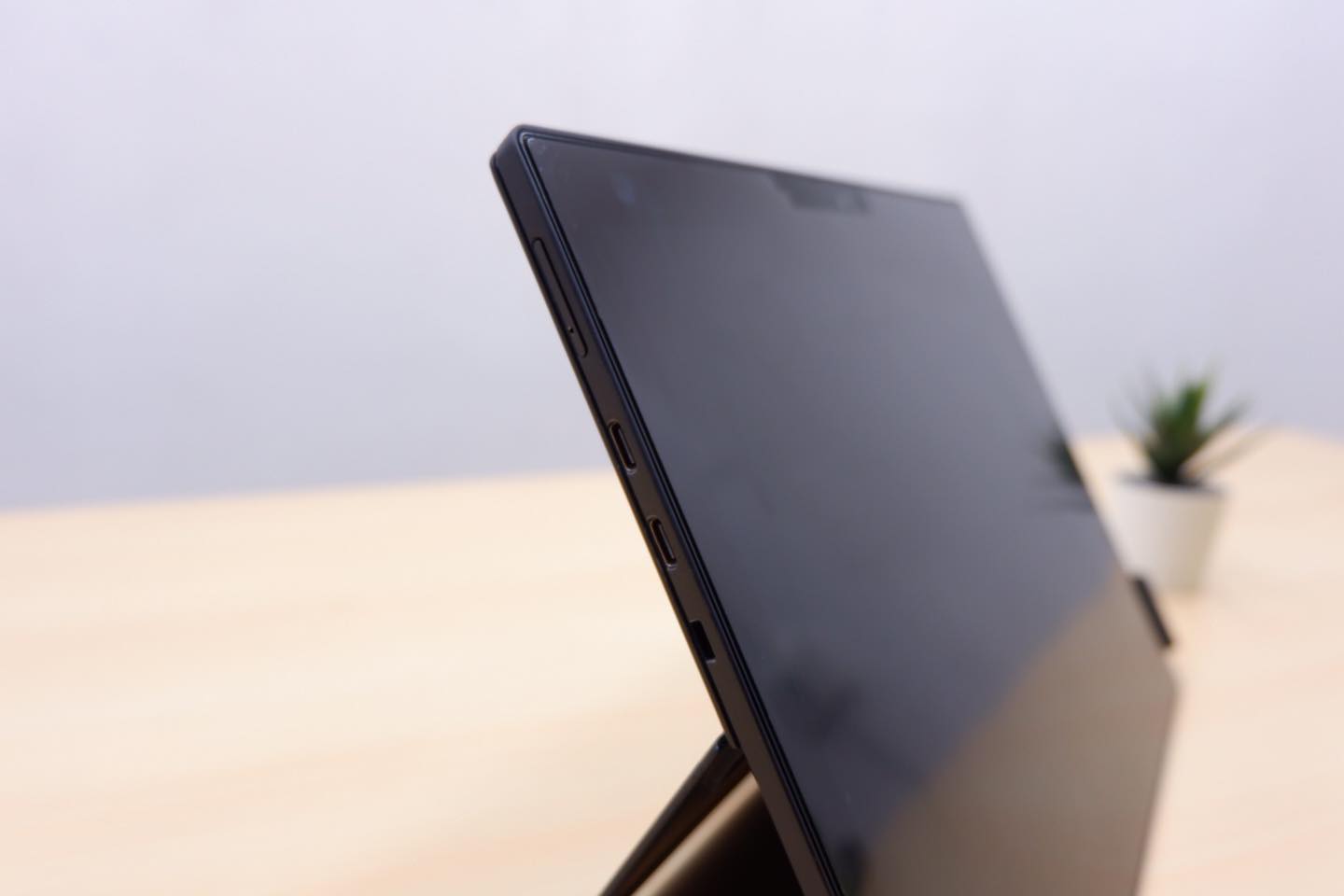 Lenovo ThinkPad X1 (Tablet Gen 3) (i5-8350U) - Image 8